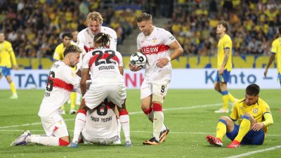 O reformulare posibila a titlului ar fi: “Cupei Germaniei: Stuttgart obtine victoria dramatica cu 12-11 la penalty-uri impotriva Braunschweigului | Stiri Sportive”