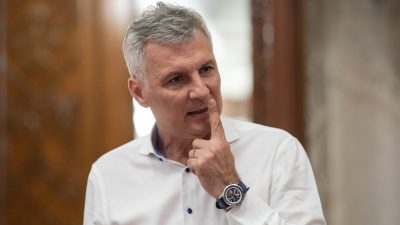 Liderul senatorilor PSD avertizează despre intențiile lui Drulău de a organiza alegeri în București, subliniind că USR nu este esențial pentru guvernare și sugerând că țara poate funcționa și fără participarea lorea noastră”