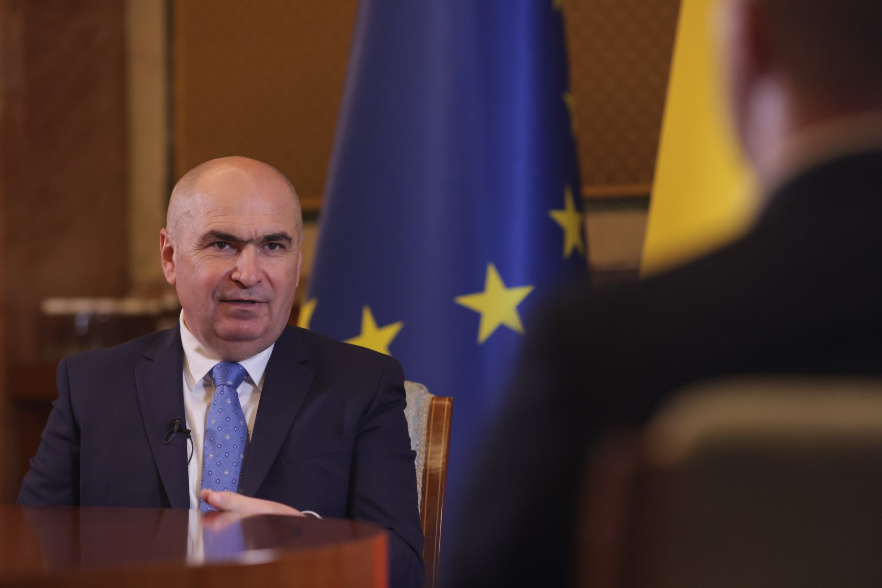 Bolojan compară lumea politică cu justiția: percepția publicului arată că și sistemul juridic din România are datorii față de cetățeniea noastră”