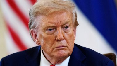 Președintele american Donald Trump a declarat că dorește aplicarea pedepsei cu moartea pentru criminalii din capitala țării, această afirmație fiind făcută în cadrul unei ședințe a cabinetsului său.