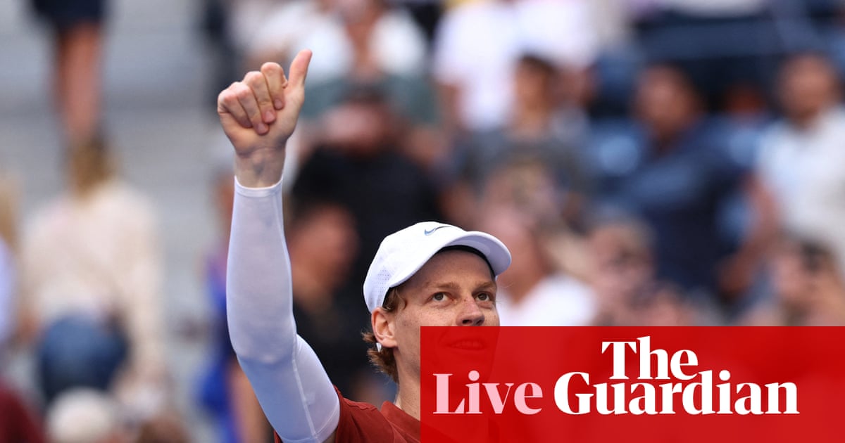 Turneul de tenis US Open din anul 2025: Sinner supravietuieste, Gauff si Osaka stabilesc o intalnire in optimile de finala – evenimentul a avut loc.

Sau o alta varianta:
US Open anul 2025: Sinner reuseste sa treaca de obstacol, Gauff si Osaka se vor intalni in faza urmatoare a competitiei – informatii despre desfasurarea meciurilor.