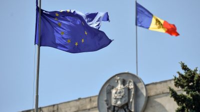 Celebrarea Zilei Independenței Republicii Moldova cu participarea președintelui Franței, cancelarului Germaniei și prim-ministrului Poloniei, și un concert susținut de Zdob și Zdub, Irina Rimeș și Carlas Dreamsea noastră”