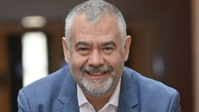 AROBS își intensifică expansiunea globală și aloca fonduri pentru tehnologii inovatoare, înregistrând o creștere a EBITDA în prima jumătate a anului 2025.