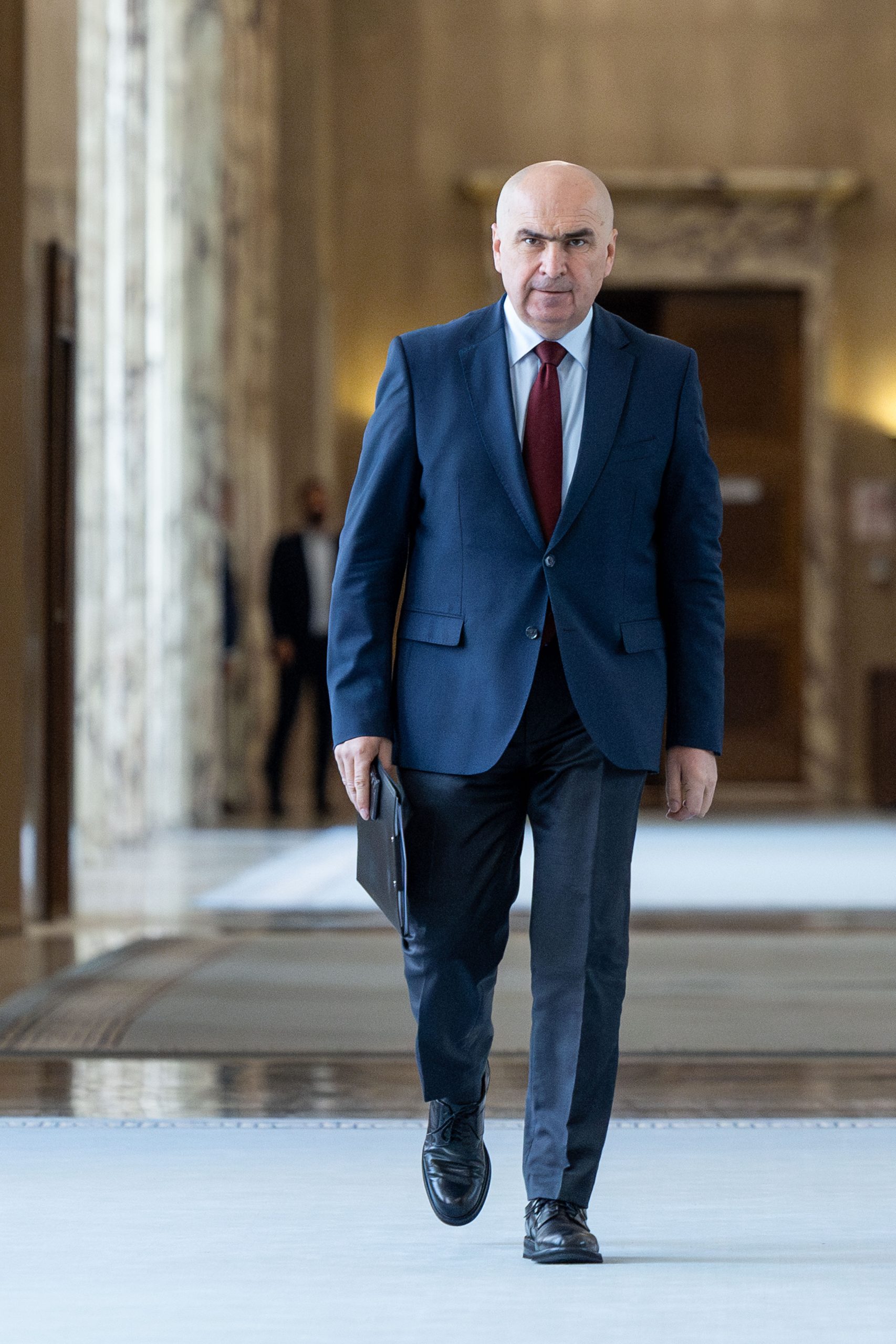 Bolojan transmite un semnal pentru educatori: Abordările de până acum nu mai pot fi susținute de stat
