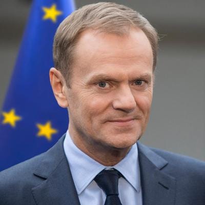 Cluburi swinger și iahturi finanțate din fondurile PNRR – noi subiecte cu care opoziția poloneză își amplifică criticile împotriva premierului Donald Tusk