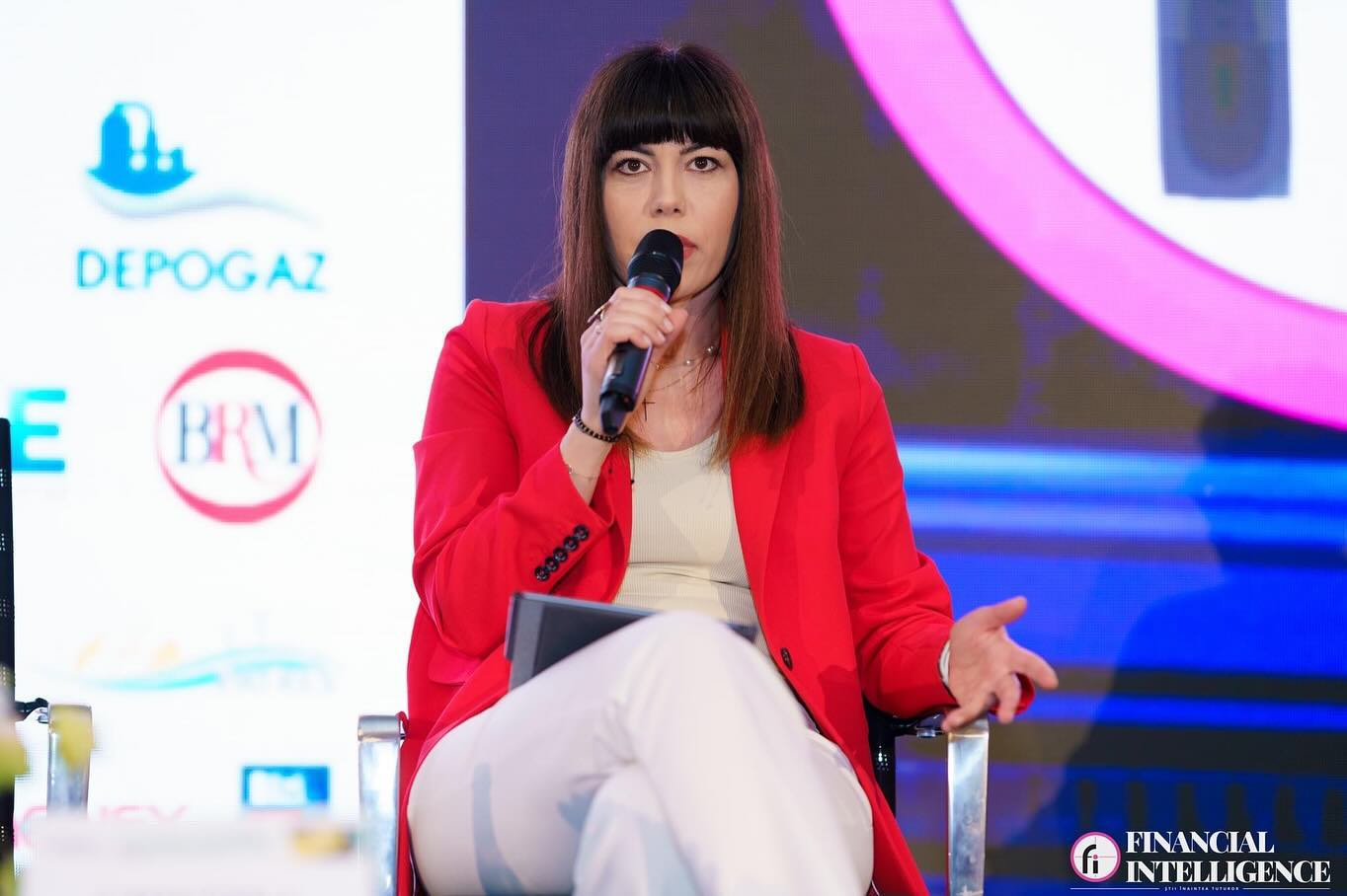 Cristina Prună: Ar trebui să investigăm problema structurală a sistemului de pensii din România; un angajat va fi responsabil pentru pensia a 2,5 pensionari în anul 2035.