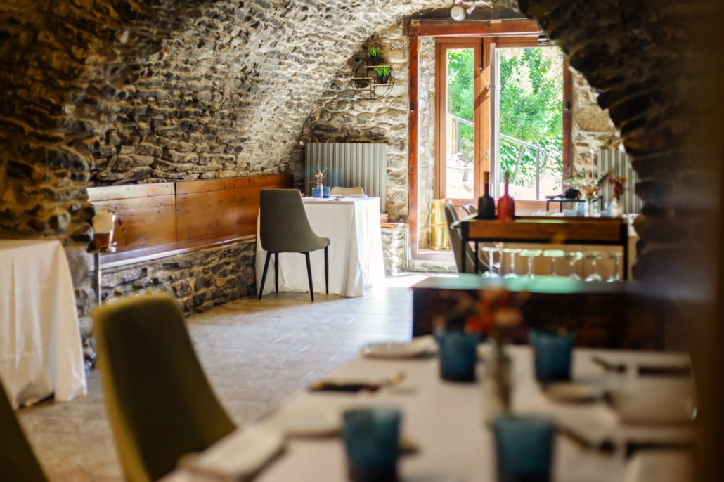 De la Sarmale la Tapas: Restaurante din Aragon, frecvent recomandate în ghidurile culinare, cu informații despre preparatele tradiționale și locurile unde le poți savuraea noastră”