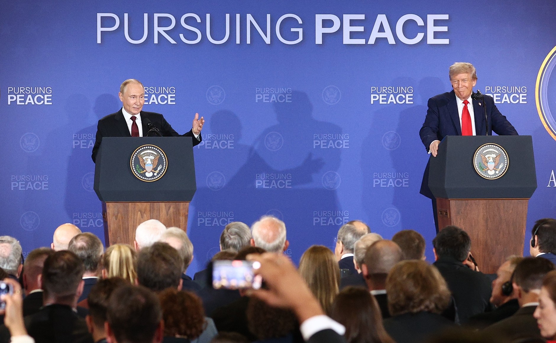 Putin i-a sugerat lui Trump ca viitoarea întâlnire de vârf să se desfășoare la Moscova.