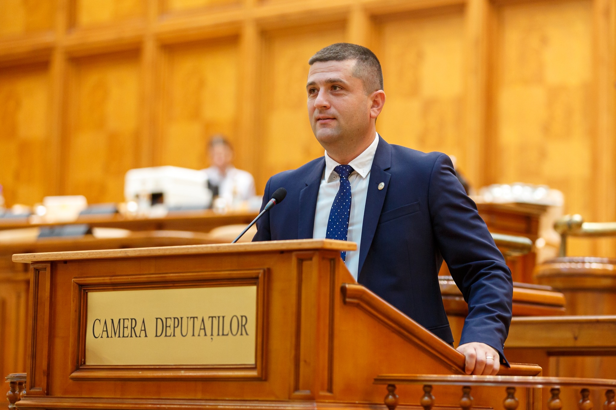 Radu Miruţă vorbește despre incidentul exploziv de la Fabrica de Armament Cugir: Nu mă voi liniști până nu aflu ce a declanșat incidentul. Afirmă că este intolerabil să rămână în necunoștință.