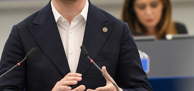 Victor Negrescu: Încercarea admirabilă a preşedintelui Trump de a reinstaura - JurnalUrban