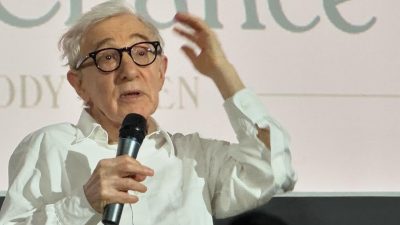 Woody Allen își exprimă opinia despre implicarea sa în Săptămâna Filmului de la Moscova: „Putin greșește total. Războiul pe care îl inițiază este inacceptabil”ea noastră”