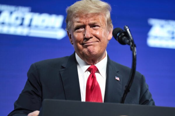 Trump se laudă că este numit „președintele Europei”ea noastră”