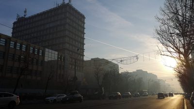 Aerul din București, afectat sever de urma incendiului devastator de la Complexul „Dragonul Roșu” / Cartierul Berceni, cel mai grav afectat / Oficial al Gărzii de Mediu: nivelul poluării depășește de patru ori limitele acceptateea noastră”