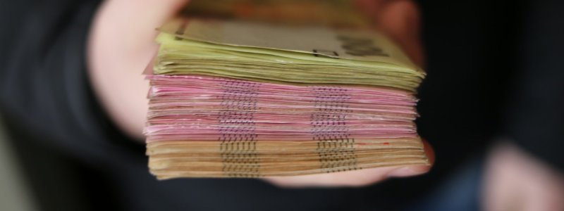 cash-bani-plati-plata-evaziune-fiscala-mita-spaga-coruptie.jpg - JurnalUrban