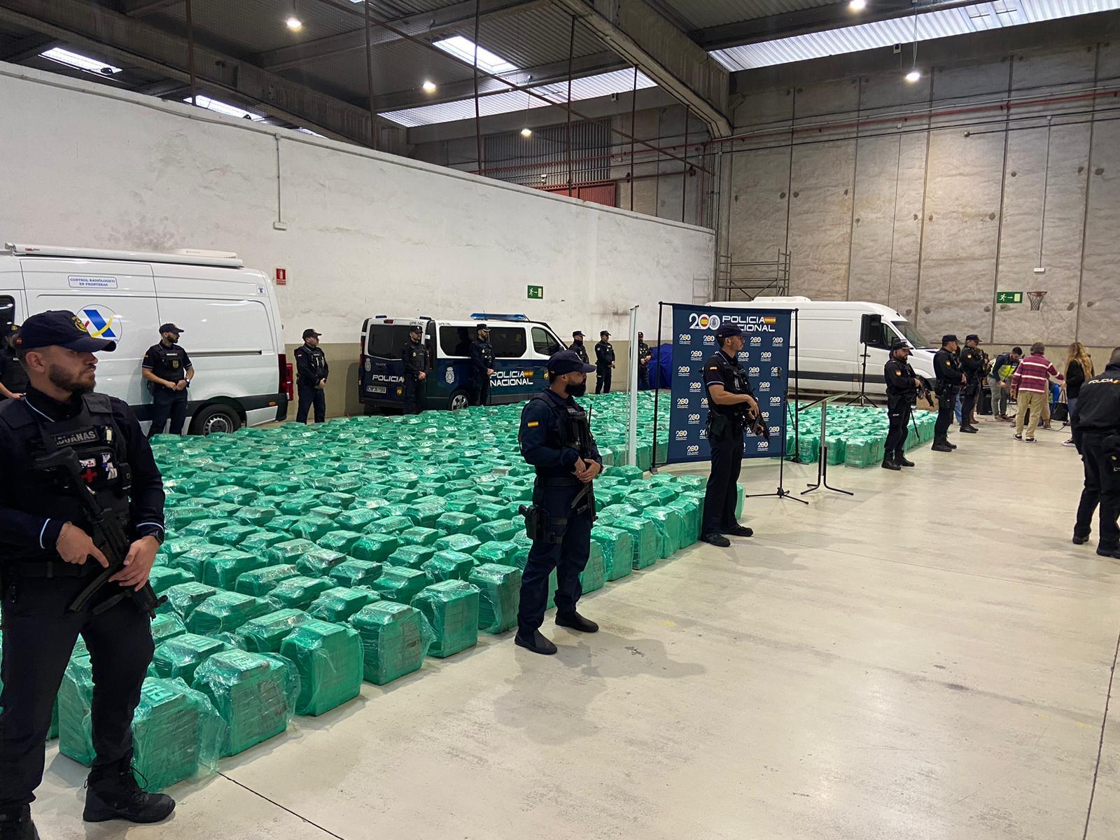 Peste o tonă de cocaină confiscată în Costa Rica, care devine punct de tranzit pentru traficanții din Columbia și Mexic către Statele Uniteea noastră”