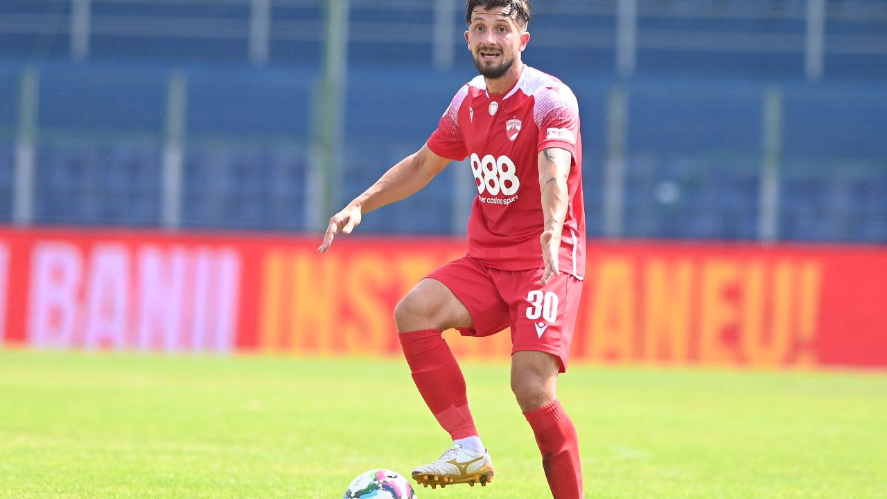 Neluț Roșu, fost jucător la Dinamo, a semnat cu o nouă echipă: „Un fotbalist cu un palmares remarcabil”