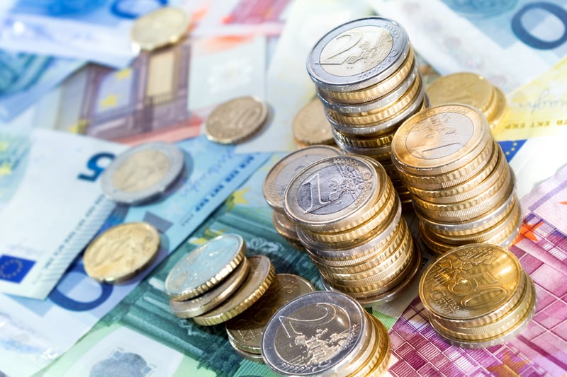 Ministrul Finanțelor: Este nevoie de măsuri de relansare în pachetul al treilea / Să reconsiderăm modul în care gestionăm investițiile străine, care au înregistrat o scădere de 30%