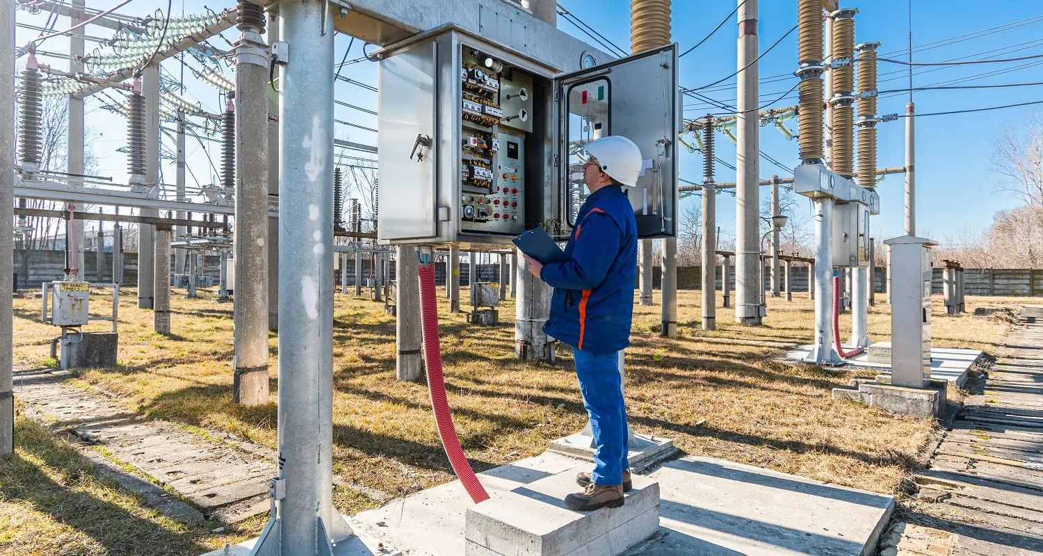 Alimentarea cu energie electrică întreruptă în București, Giurgiu și Ilfov: Rețele Electrice Muntenia indică zonele afectate