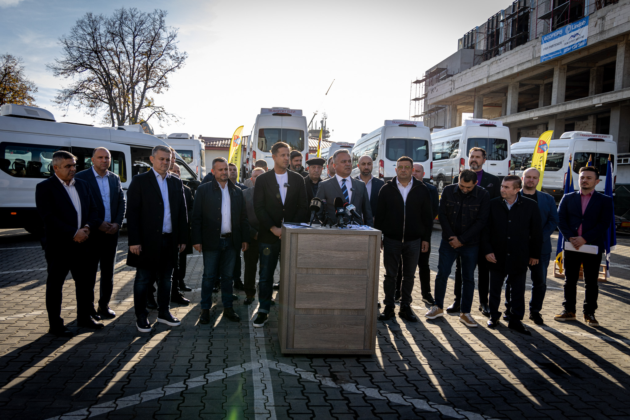 Microbuzele electrice supraevaluate au fost introduse și în Ilfov, după ce Consiliul Județean a achiziționat unul pentru 218.000 de euro, deși valoarea estimată a vehiculului este de cel mult 100.000 de euro