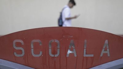 Trei licee și 16 școli gimnaziale din Botoșani fără autorizație DSP / Unitatea permite grupuri sanitare în curte în cazul a 11 instituțiiea noastră”