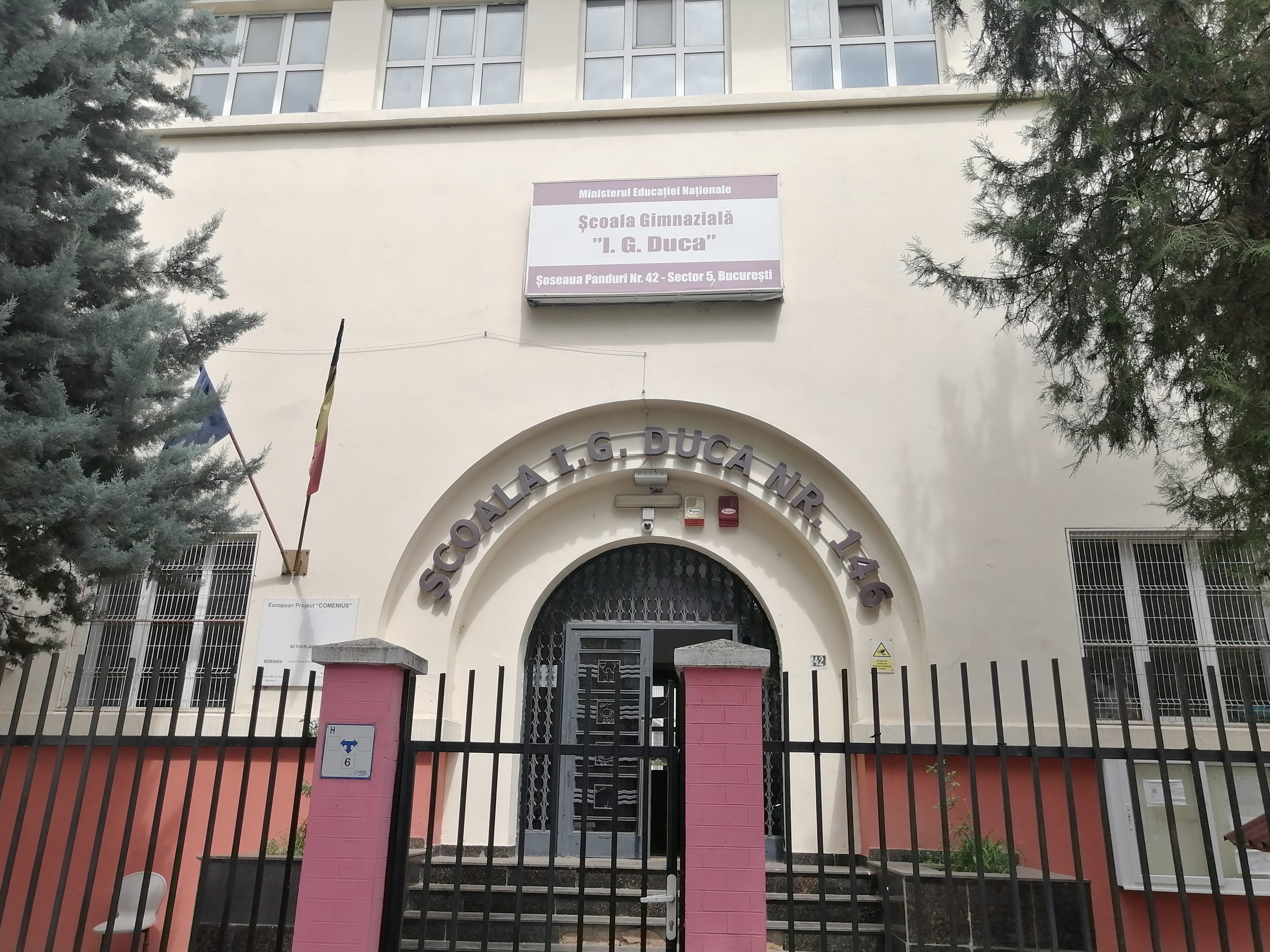 Sector 5 | Piedone Jr. accusă Primăria Capitalei de gestionare defectuoasă a unui dosar, deși nu a fost implicat în completarea lui, chiar și după doi ani de la închiderea unei școli de către tatăl său