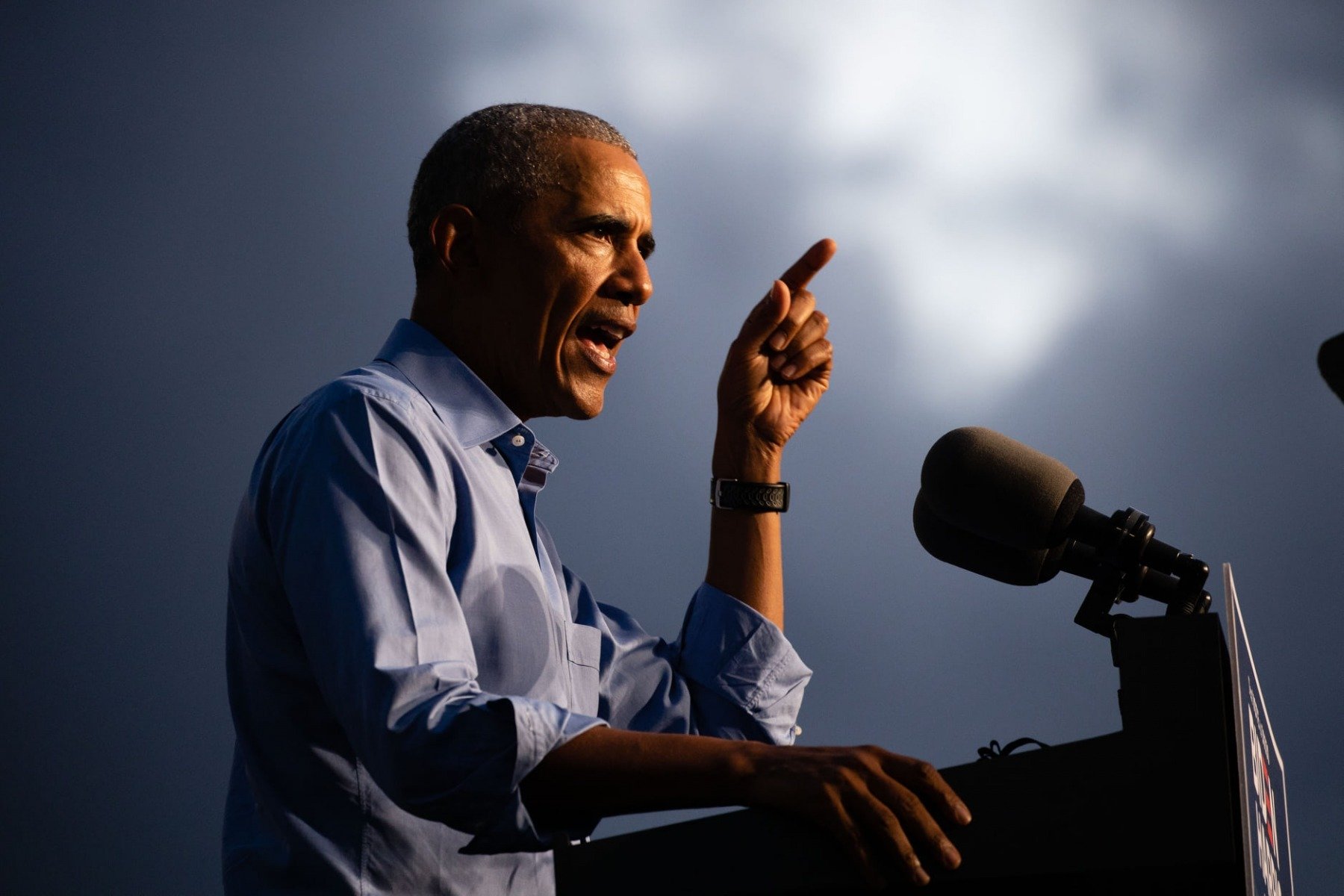 Barack Obama condamnă suspendarea emisiunii lui Kimmy Kimmel legată de comentarii despre moartea lui Charlie Kirk: adminstrația Trump „presionează” mediile de comunicare să „cenzureze” angajații, după ani de critici la adresa culturii anulăriiea noastră”