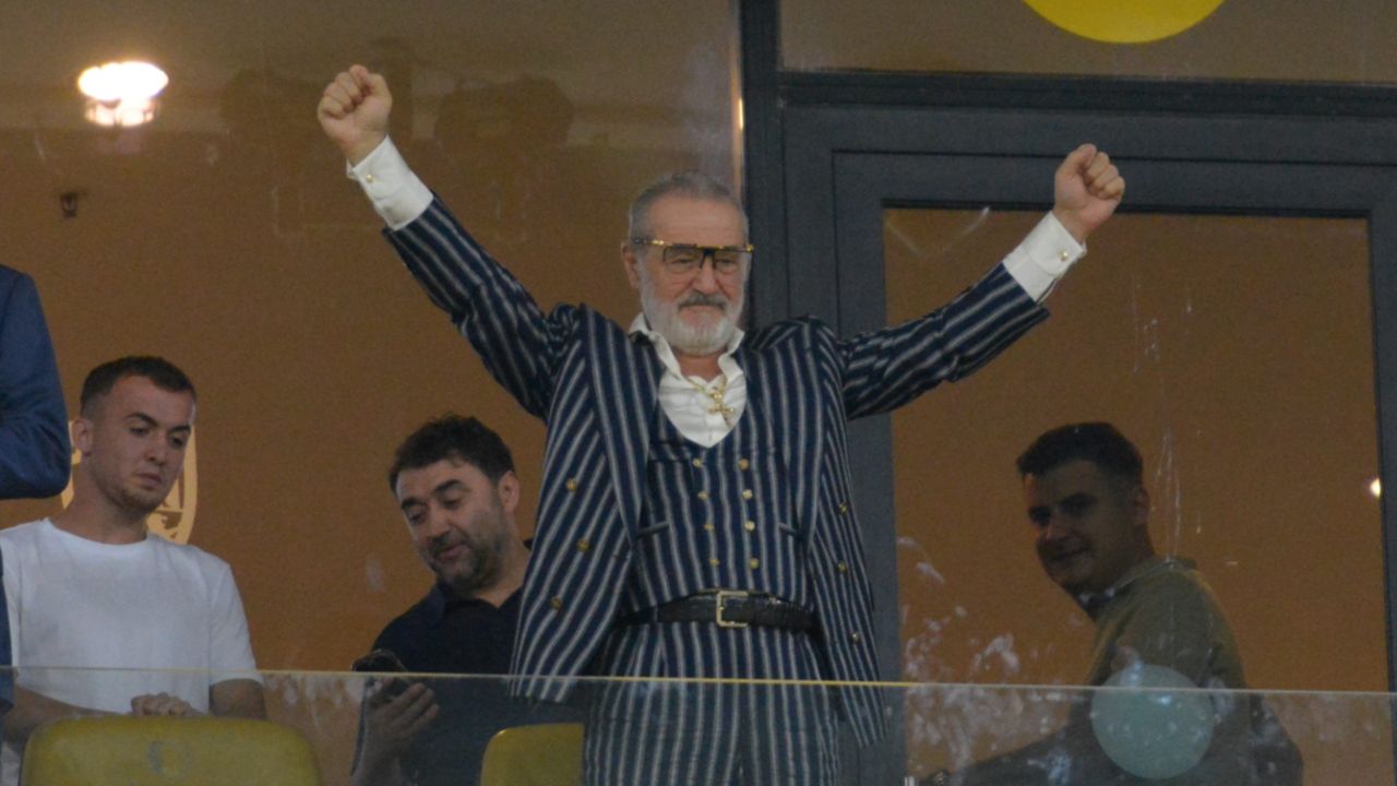 Gigi Becali a răspuns cu doar două cuvinte la întrebarea despre meciul FCSB – Young Boys.