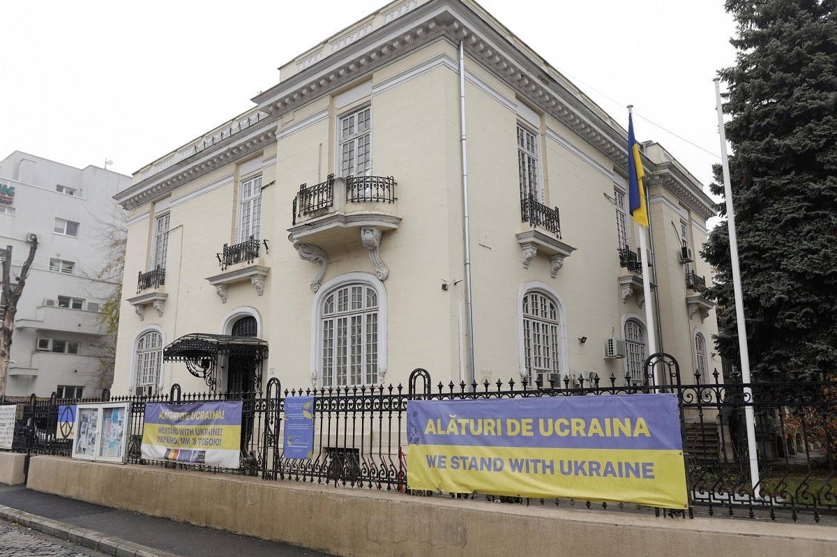 Reacția Ambasadei Ucrainei la acuzațiile de dezinformare din partea Ambasadei Federației Ruse privind războiul din Ucrainaea noastră”