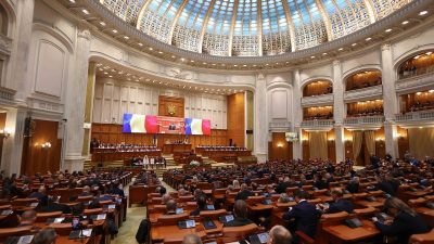 USR acuză colegii din PSD, PNL și UDMR că au creat un zid în jurul ASF și au împiedicat audierea conducerii instituției în comisia de buget a Camerei Deputațilorea noastră”
