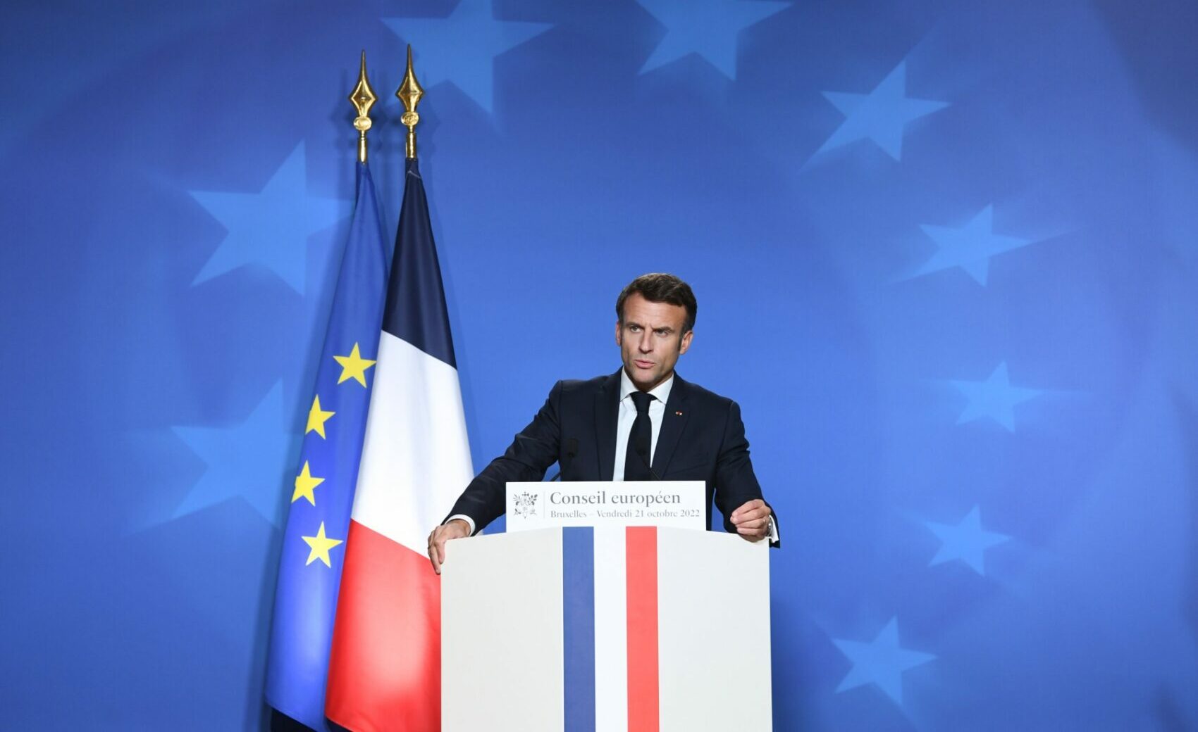 Macron afirmă că Rusia testează intenționat NATO și cere măsuri comune împotriva acestei provocăriea noastră”