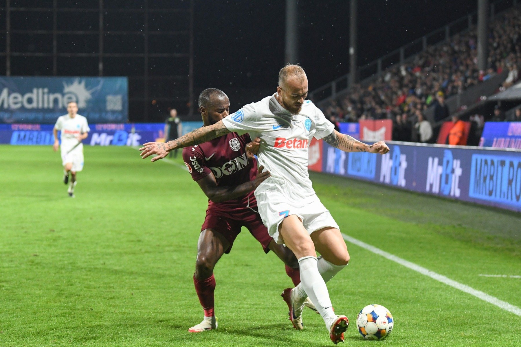 FCSB învinge Oțelul Galați cu scorul de 1-0, obținând a doua victorie a sezonului pentru echipa din Bucureștiea noastră”