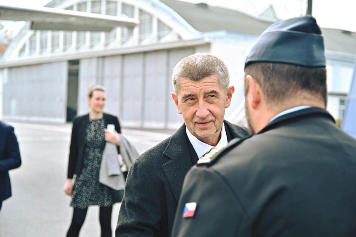 Babiș avertizează că va suspenda sprijinul militar direct pentru Ucraina în caz de formare a noului guvern în Cehiaea noastră”