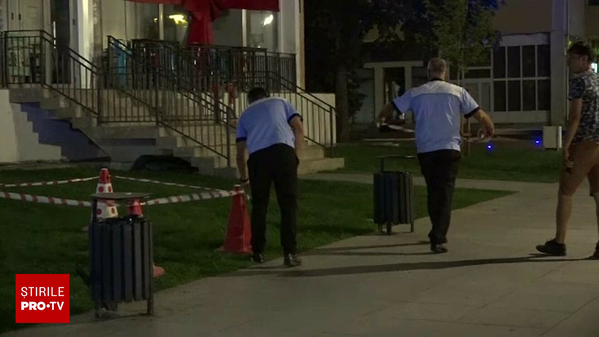 Edilul-șef al orașului Vaslui face declarații în urma unui tragic accident în care un minor a decedat din cauza electrocutării survenite în urma atingerii unui aparat de iluminat: “Aparatul respectiv nu ar fi trebuit să fie în funcțiune nici măcar azi, nici măcar ieri”.