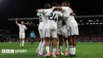 Iata o reformulare a titlului: “Transmisiune in direct a meciului Fulham contra Brentford: scor actualizat din Premier League, transmisiune radio si ultimele stiri”