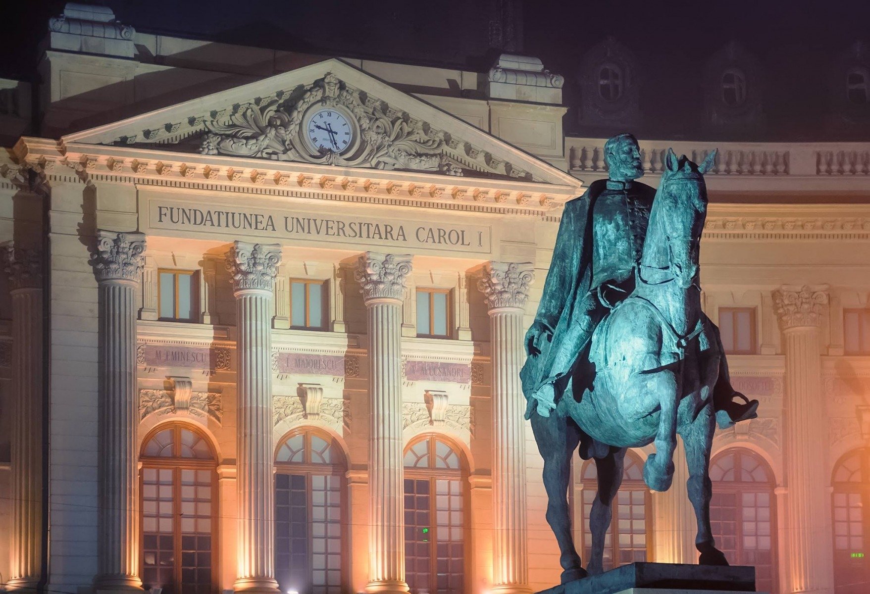 Festivalul Internațional de Poezie de la București, cu participarea unor poeți remarcabili din peste 30 de națiuni, va începe luni; printre invitați se numără Ana Blandiana, Nora Iuga și Radu Vancuea noastră”
