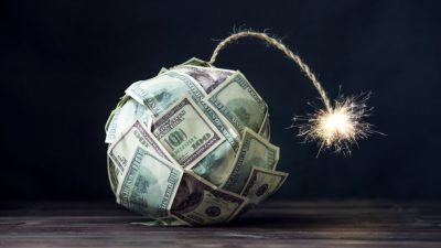 Pericolul unei crize financiare cauzate de avansul artificial al inteligenței artificiale și impactul unei piețe supraevaluatăea noastră”