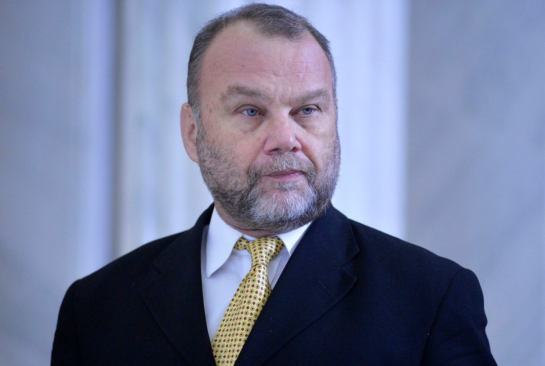 Dudu Ionescu, fost consilier prezidențial în timpul mandatului lui Iohannis, neagă sprijinul pentru Călin Georgescu în contextul criticilor legate de reacția insuficientă a departamentului său față de atacul hibrid al Rusiei împotriva României: „Mai ușor cu pianul, băieți și fete”ea noastră”