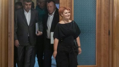 Lia Olguța Vasilescu anunță că Ministerul Dezvoltării propune reducerea a 13.000 de locuri de muncă în administrație și solicită o schemă clară de salarizare pentru primăriile nevoite să taie cheltuielile cu personalulea noastră”