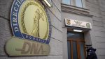 Șeful Spitalului Municipal de Urgență din Caransebeș, apropiat al baronului PSD din Caraș-Severin, arestat preventiv pentru luare de mită după ce ar fi primit 250.000 de lei pentru favorizarea unui contract publicea noastră”