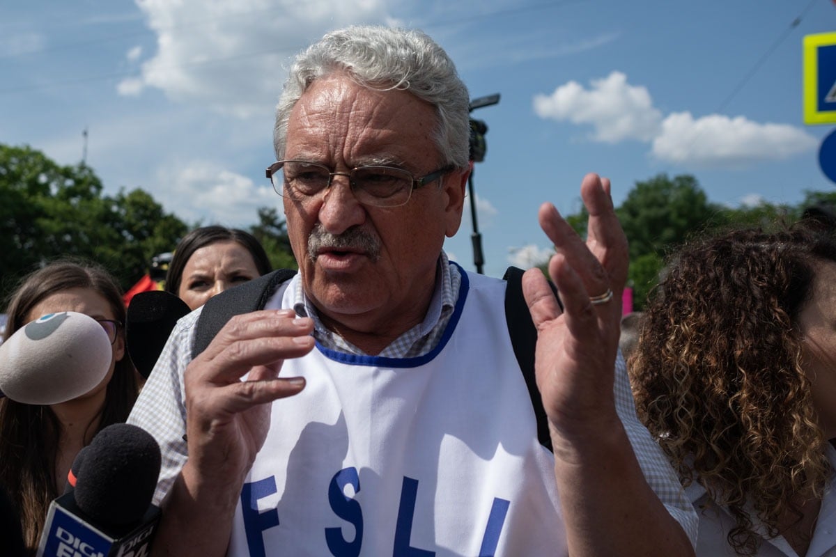 Lider sindical: Este responsabilitatea noastră să menținem protestele până când măsurile de austeritate vor fi retrase, altfel se vor implementa alte măsuri de represalii împotriva cadrelor didacticeea noastră”