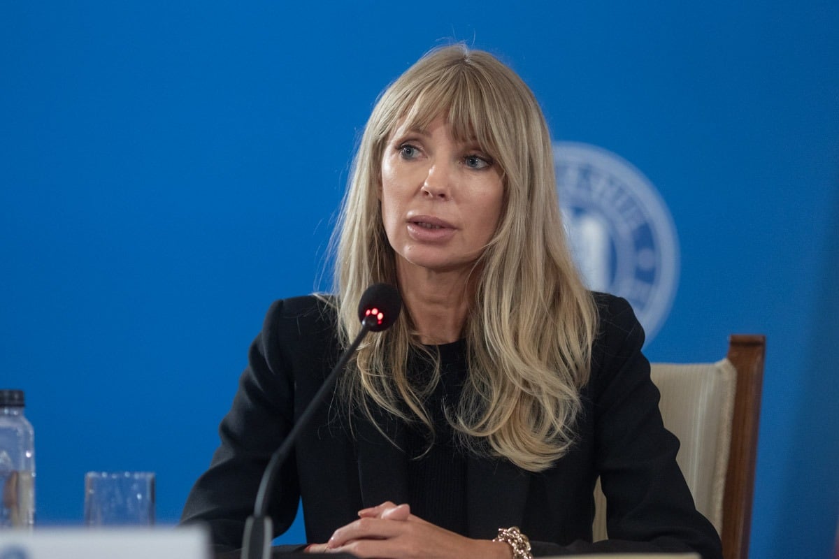 Victoria Stoiciu, senatoră: George Simion mă etichetează ca fiind „globalistă” din cauza refuzului de a-l lăuda pe Charlie Kirk; propaganda ușor de evitat – adevărații patrioți sunt cei ce rezolvă probleme reale și nu cei ce profitează de conflicte create pentru dezbinareea noastră”