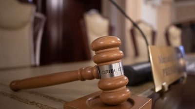 Curtea Constituțională analizează pe 24 septembrie cele patru sesizări ale partidului extremist AUR asupra legilor de reformă aprobate de guvernul Bolojan prin asumarea răspunderiiea noastră”