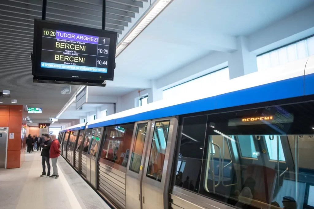 Extinderea Magistralei 2 de metrou pe segmentul Pipera – Petricani include construirea a două noi stații, fiind semnat deja contractul de colaborare pentru acest proiect.