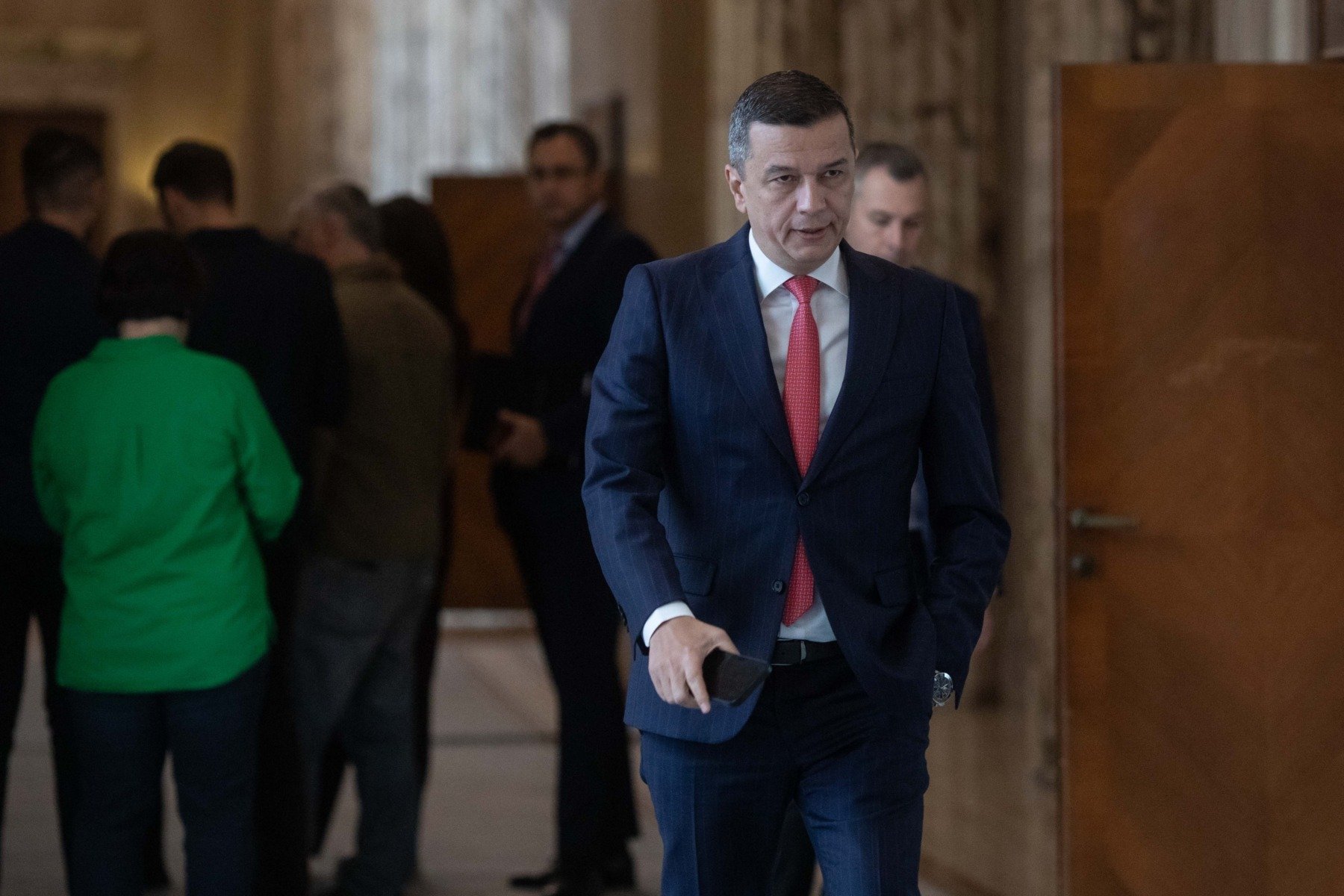 Grindeanu dezvăluie că mâine va prezenta propunerile SocialDemocrat pentru noul plan de relansare economică / În privința reformei administrației locale: Se dezvoltă o metodologie și un fundament de calcul pentru unitățile administrative de dimensiuni similareea noastră”