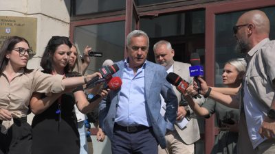 Incident violent la sediul Poliției Ilfov în timpul controlului judiciar: susținătorul protestatar a fost evacuat și sancționat de jandarmiea noastră”