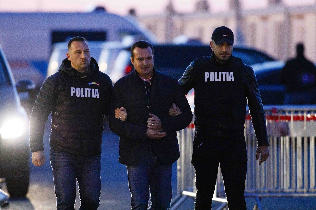 Curtea de Apel Cluj dispune confiscarea a 2,6 milioane de lei de la fostul primar Cătălin Cherecheș, aflat în închisoare pentru mită, sumă considerată ilegală după șapte ani de procese, decizie temporarăea noastră”