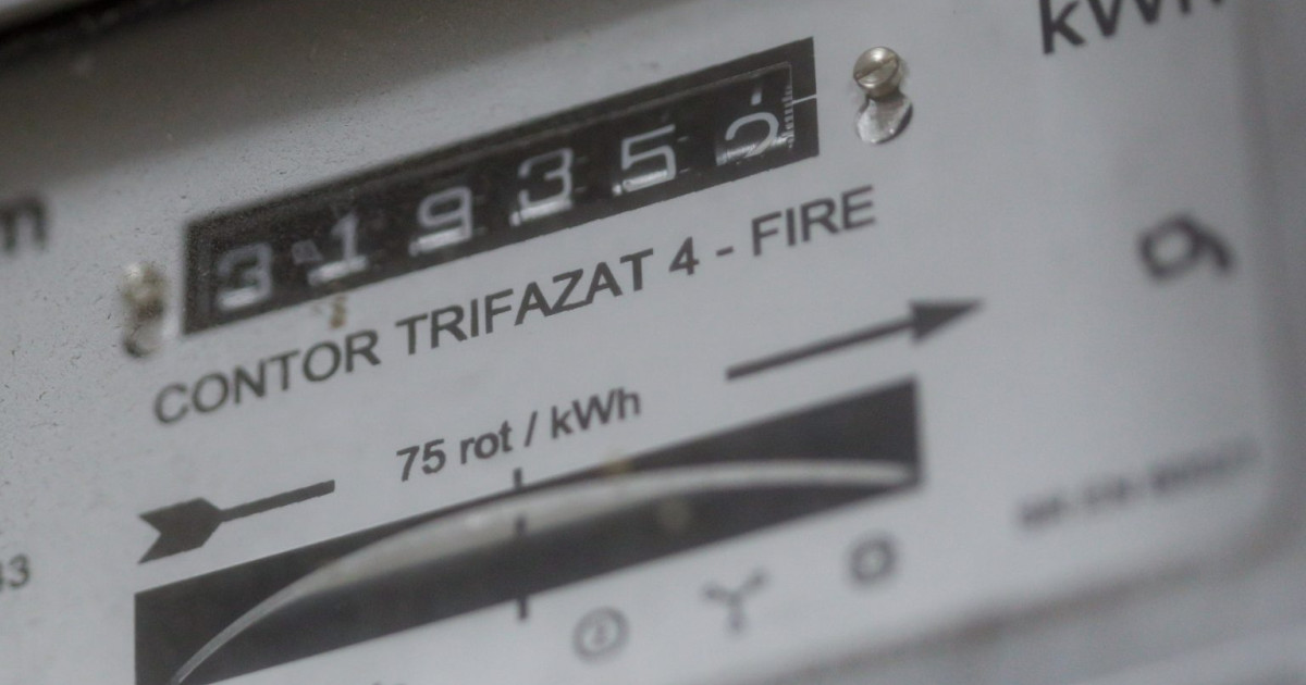 Ministrul resurselor energetice anunta reducerea tarifelor la energie electrica: Trei companii care ofera servicii de alimentare cu energie electrica au ajustat tarifele sub pragul de 1,3 lei pentru fiecare kilowatt-oră.