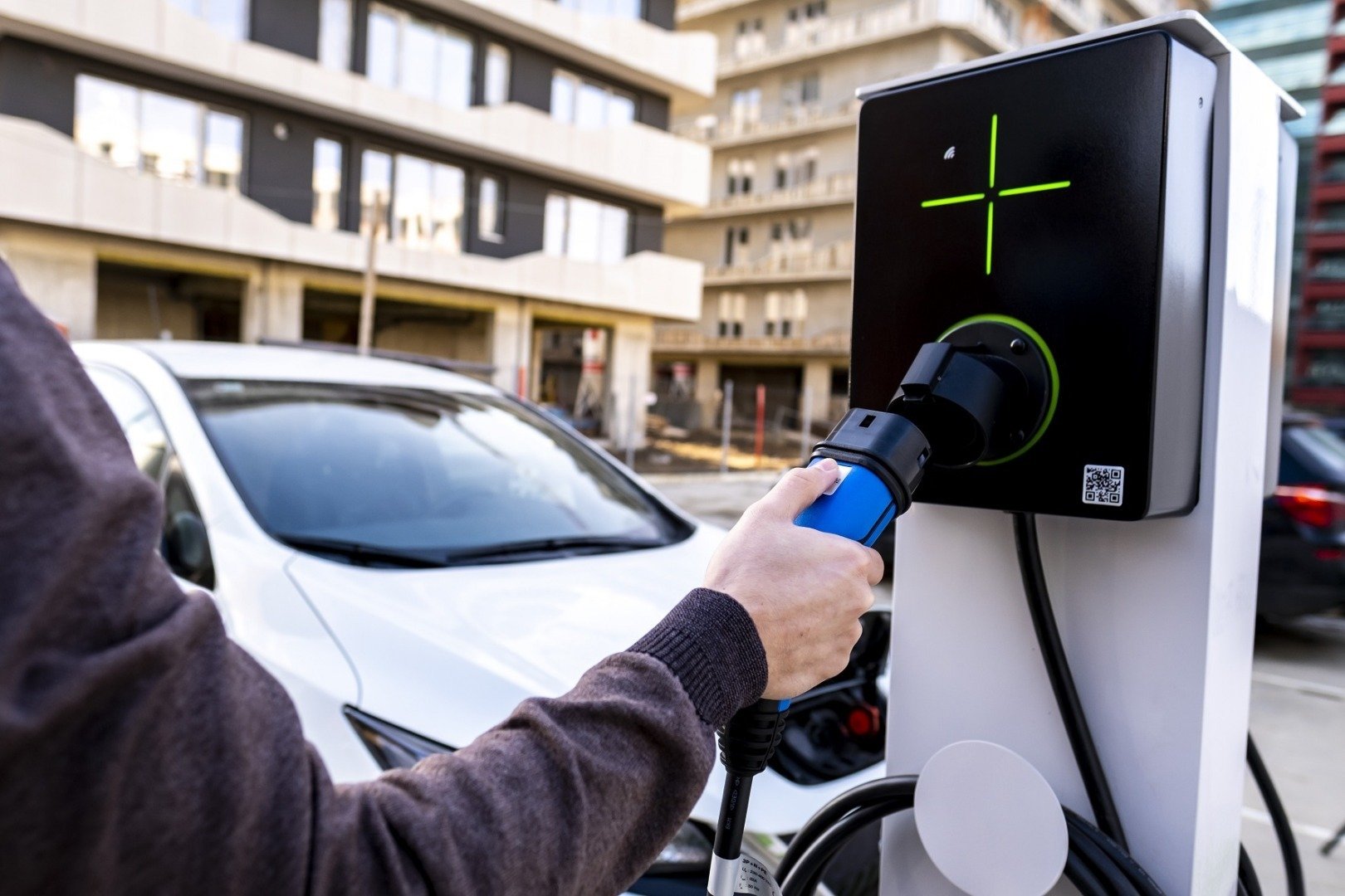 Ministrul Mediului afirmă că reducerea valorii tichetele pentru autovehiculele electrice a diminuat interesul pentru acestea și anunță că în curând vor fi epuizate și ultimele tichete pentru mașinile electriceea noastră”