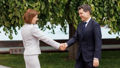 Liderul Nicuşor Dan, își face apariția oficială în Republica Moldova cu ocazia Zilei Limbii Române / Se va alătura evenimentului “Marea Dictare Naţională”, ce va avea loc în Piața Marii Adunări Naționale din Chișinău.