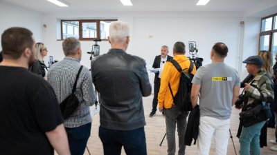 Compania de întreținere a iluminatului public din Vaslui solicită rezilierea contractului după incidentul cu copilul electrocutat, iar primarul Lucian Braniște menționează că a fost cerută o evaluare pentru încheierea acordului din motive emotionaleea noastră”